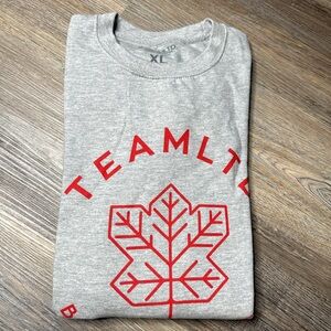 TEAM LTD | NWT Men's Crewneck Sweater size XL